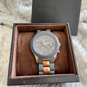 Michael Kors Silicone Runway Rose Gold-tone Chronograph Ladies Watch MK5465